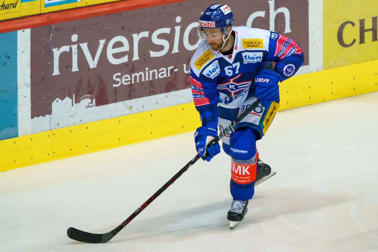 Eishockeyspieler im Spiel